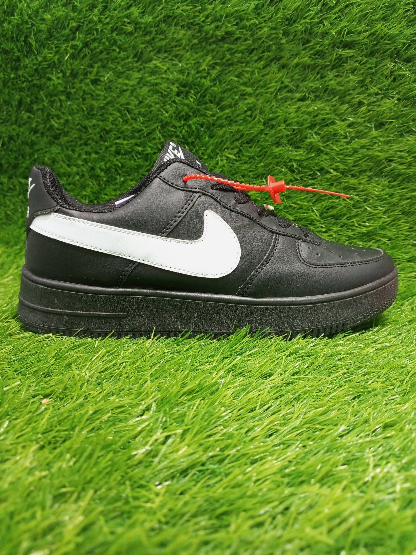 Nike Air Force 1 – Classic Street Style & All-Day Comfort Sneakers